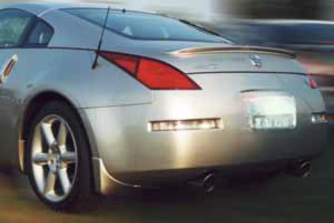 2003 Nissan 350Z : Spoiler Painted - Image 3