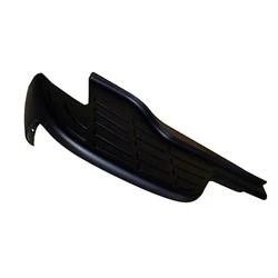 2005 Chevrolet Suburban: Rear Bumper Painted (Step Pad) - Image 2