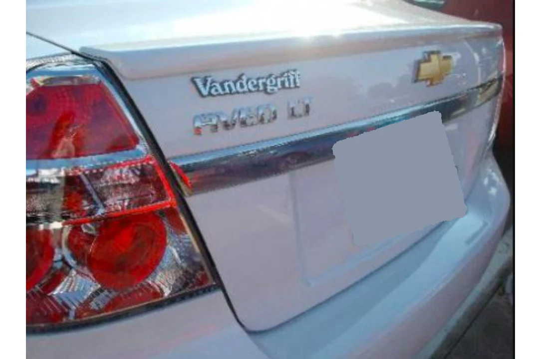 2009 Chevrolet Aveo : Spoiler Painted - Image 3