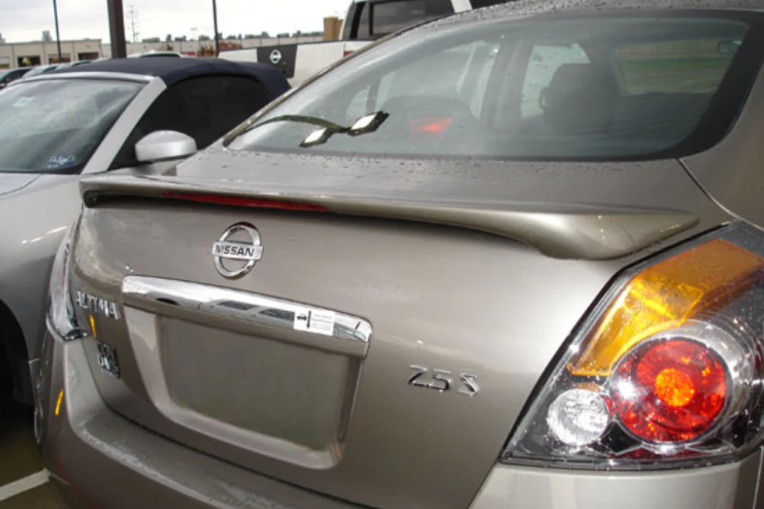 2009 Nissan Altima : Spoiler Painted - Image 5
