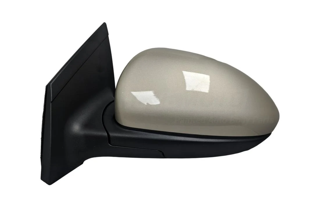 2014 Chevrolet Cruze : Side View Mirror Painted (WITH: Eco Models) - Image 3