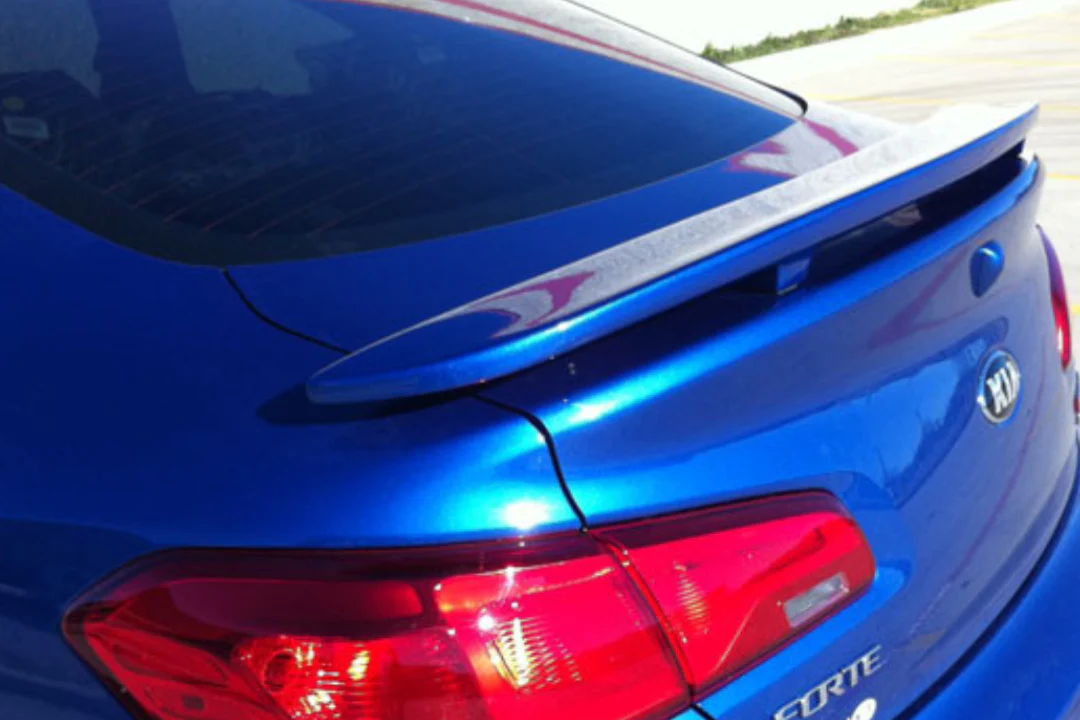 2014 Kia Forte : Spoiler Painted - Image 3
