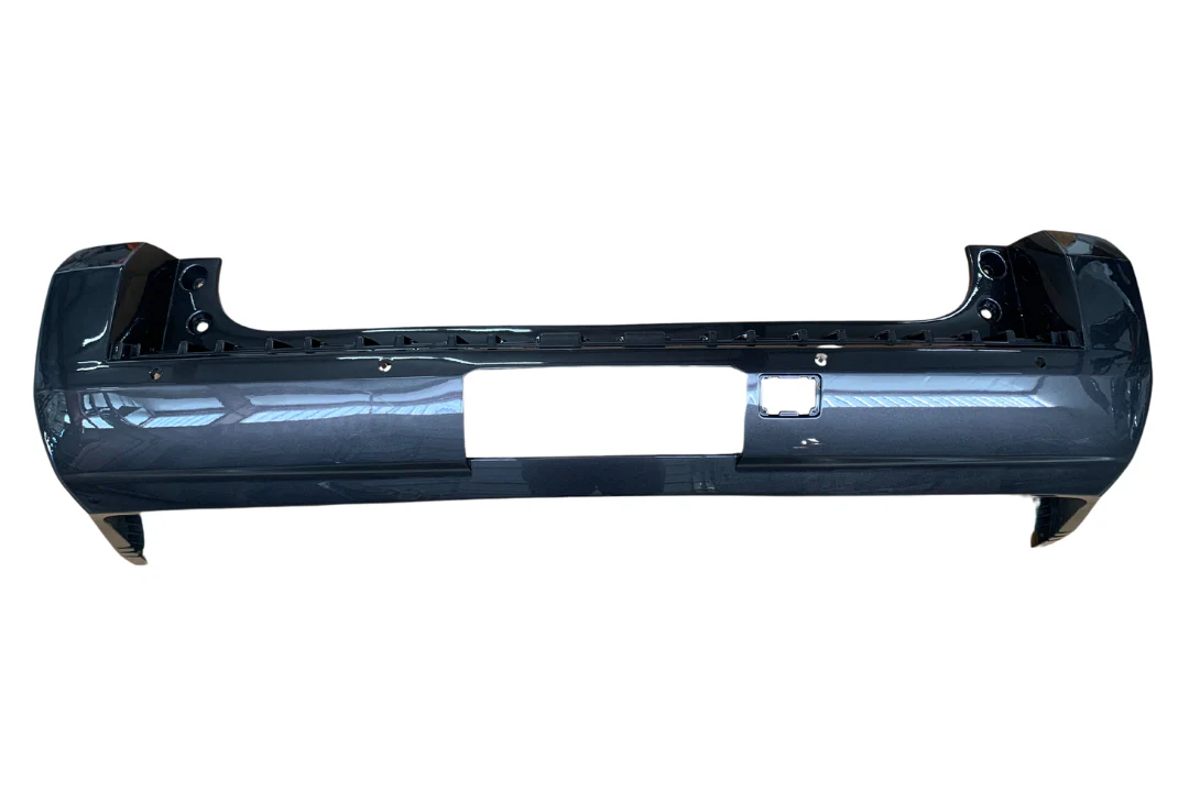 2015-2016 Chevrolet Tahoe : Rear Bumper Painted - Image 4