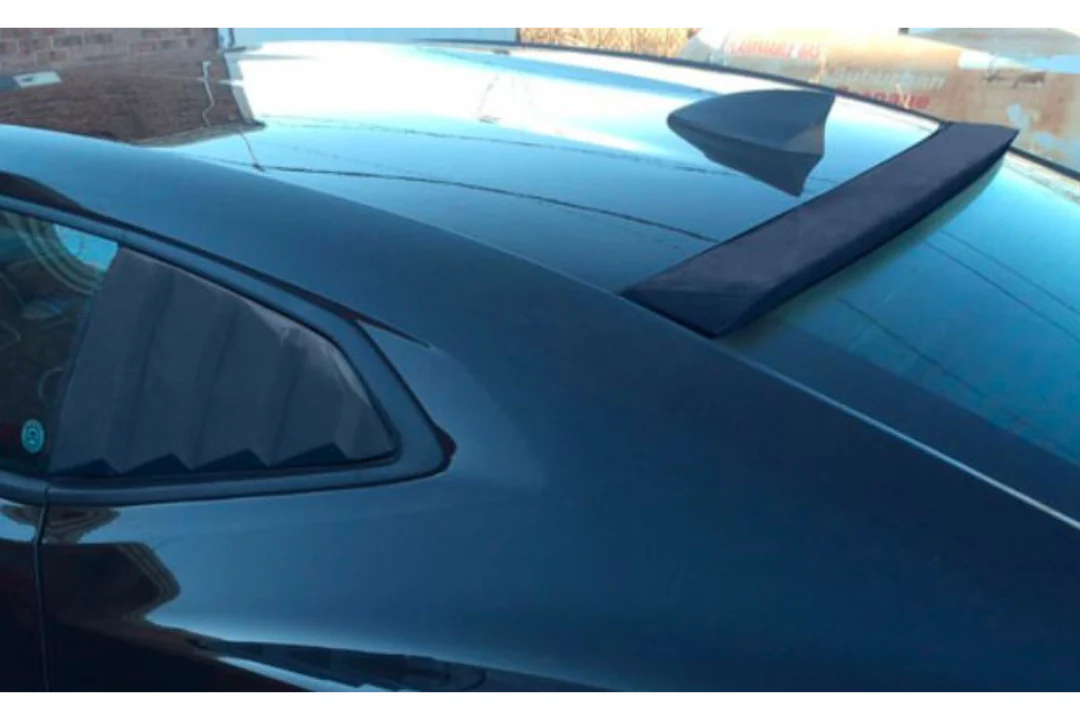 2016 Chevrolet Camaro : Spoiler Painted - Image 2